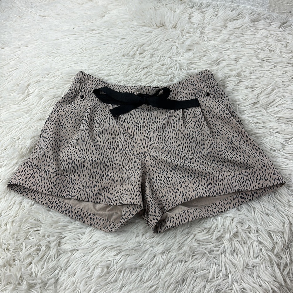 Lululemon Spring Break Away Short *4-way Stretch Dottie Dash Grain Black